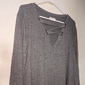 24/7 Maurices grey strappy long sleeved shirt sz 2XL